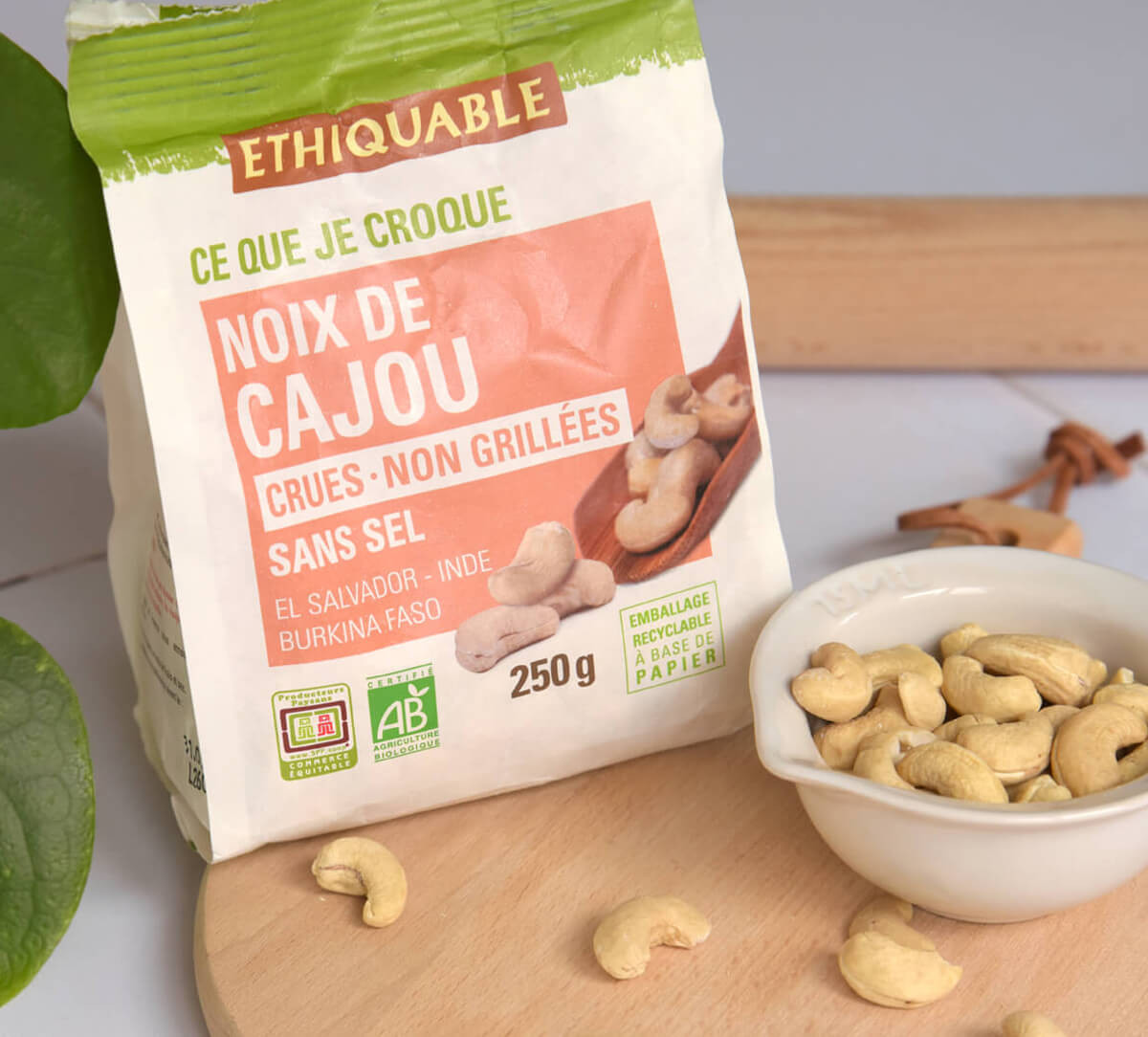 Ethiquable - Noix de cajou bio, crues et non grillées issue du Commerce Equitable