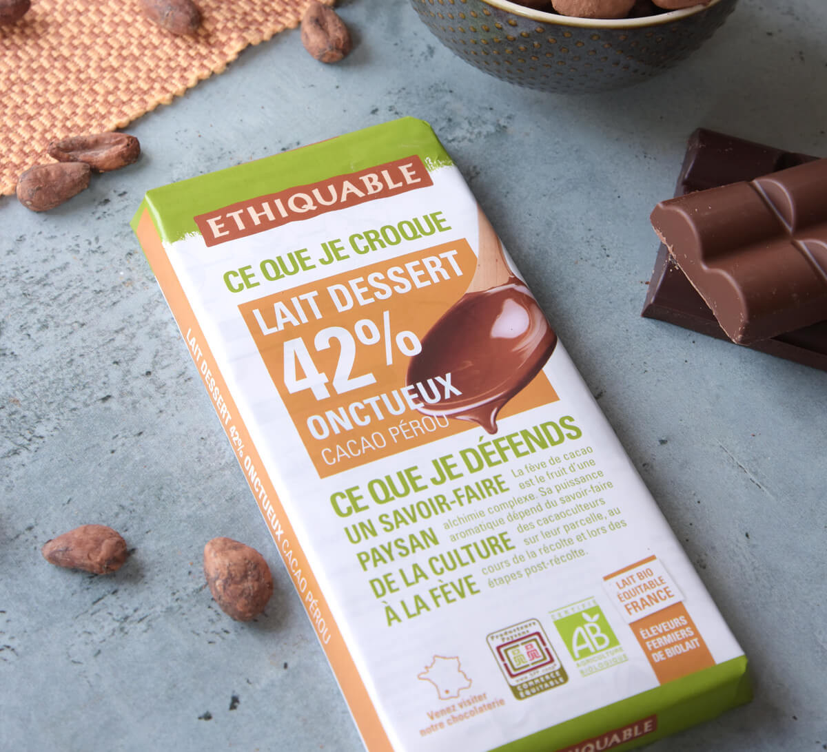 Ethiquable : Chocolat lait dessert onctueux 42% bio et issu du Commerce Equitable Ethiquable : Chocolat lait dessert onctueux 42% bio et issu du Commerce Equitable