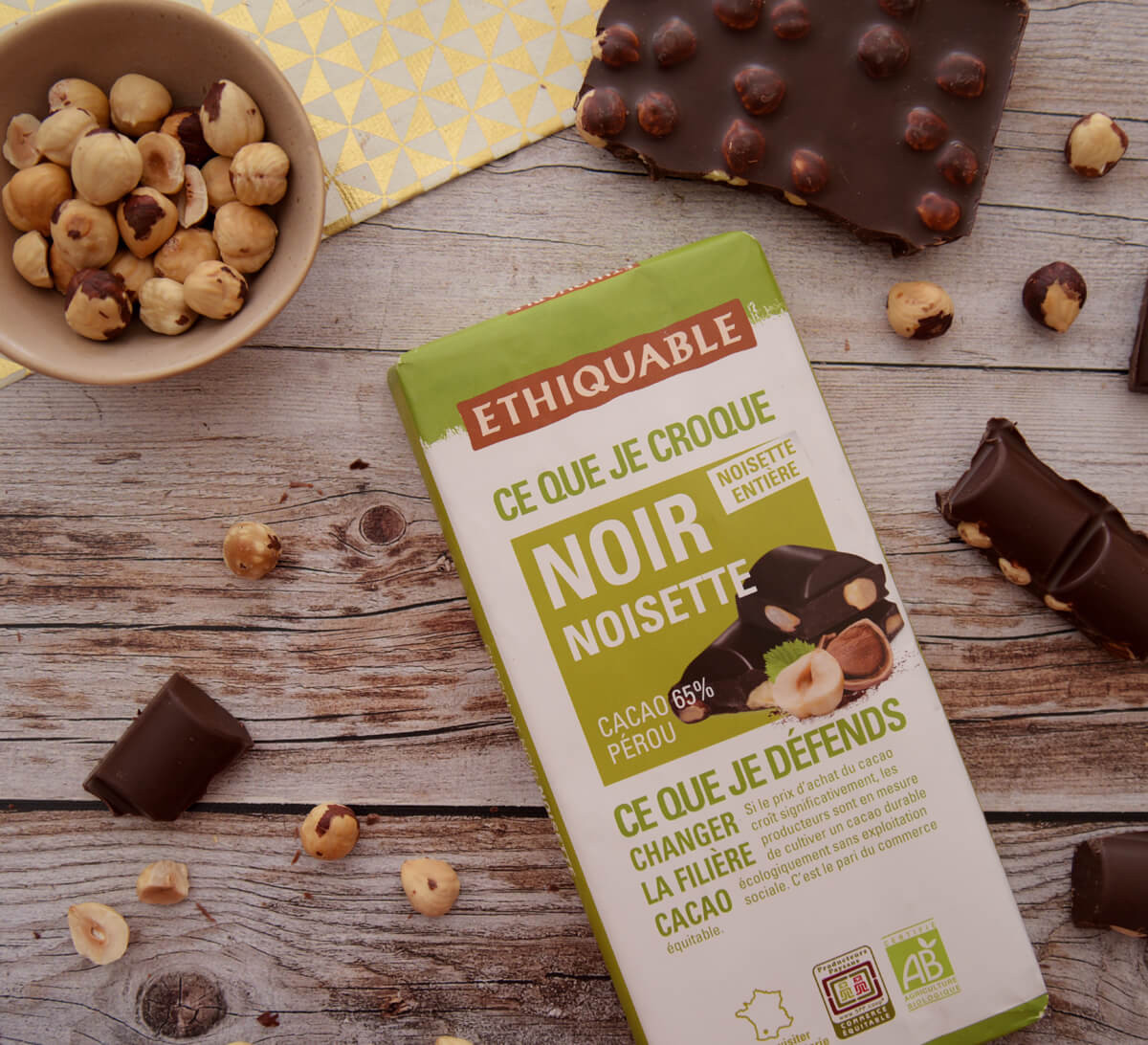 Ethiquable - Chocolat noir bio noisettes entières issu du Commerce Equitable
