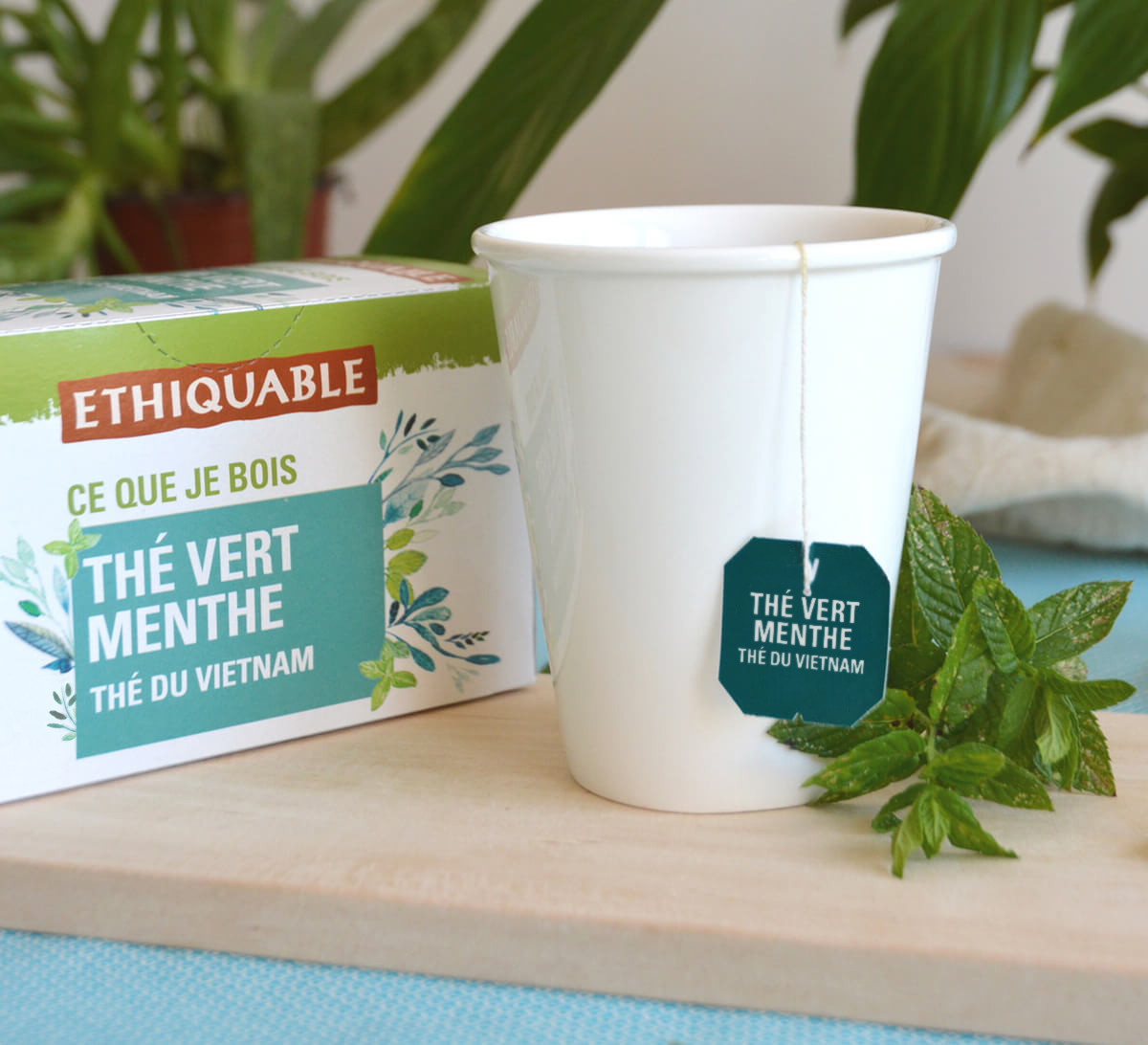 Boîte sachets de thé vert bio à la menthe issu du commerce équitable au Vietnam