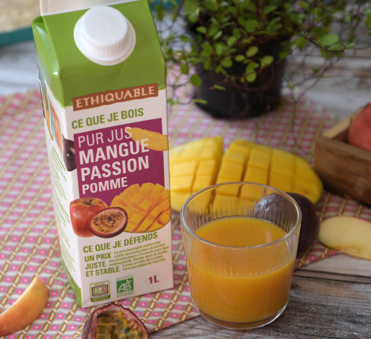 Ethiquable - Pur jus Mangue Passion Pomme bio issu du commerce équitable