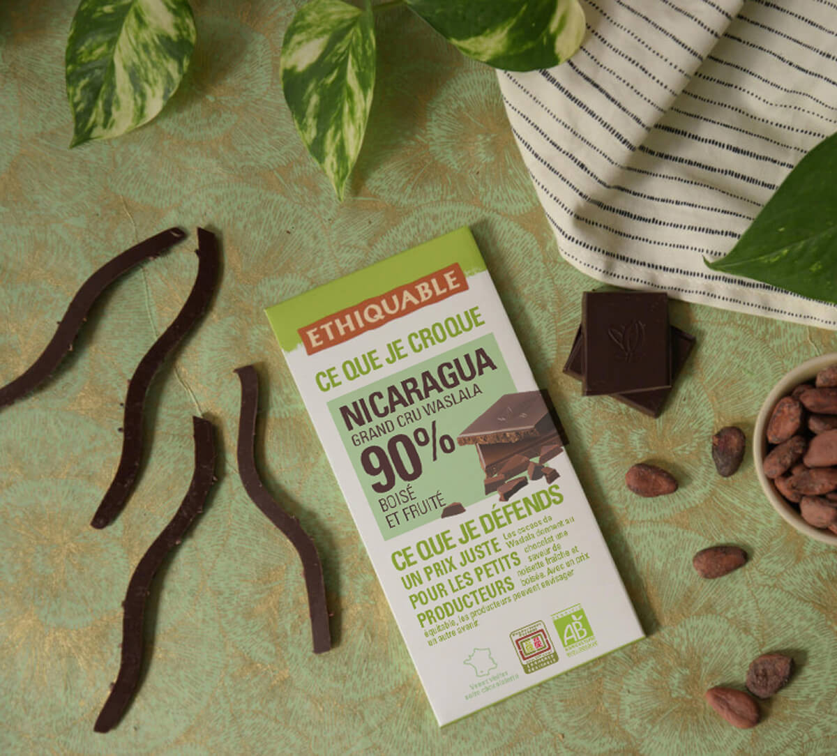 Ethiquable - Chocolat noir 90% de cacao bio du Guatemala issu du Commerce équitable. Tablette fabriquée dans le Gers.
