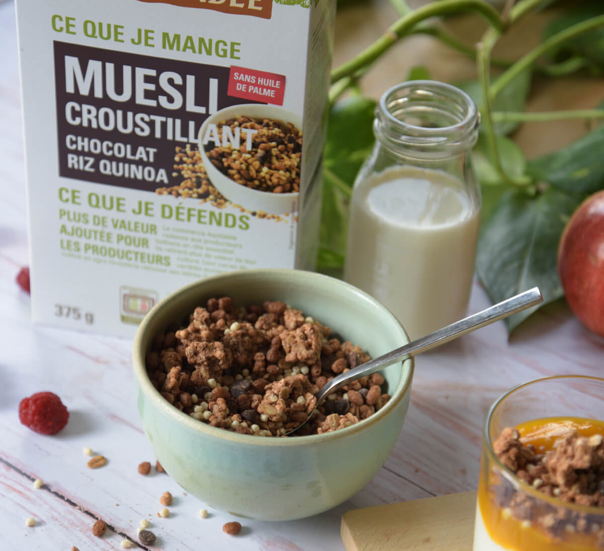 Céréale Muesli croustillant Chocolat noir et quinoa équitable et bio, petit déjeuner