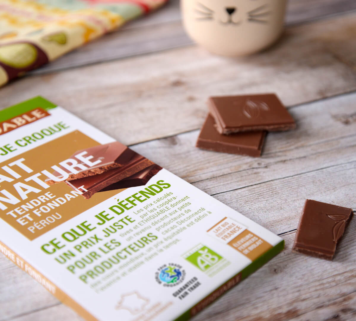 Tablette de chocolat au lait nature tendre bio et équitable Tablette de chocolat au lait nature tendre bio et équitable
