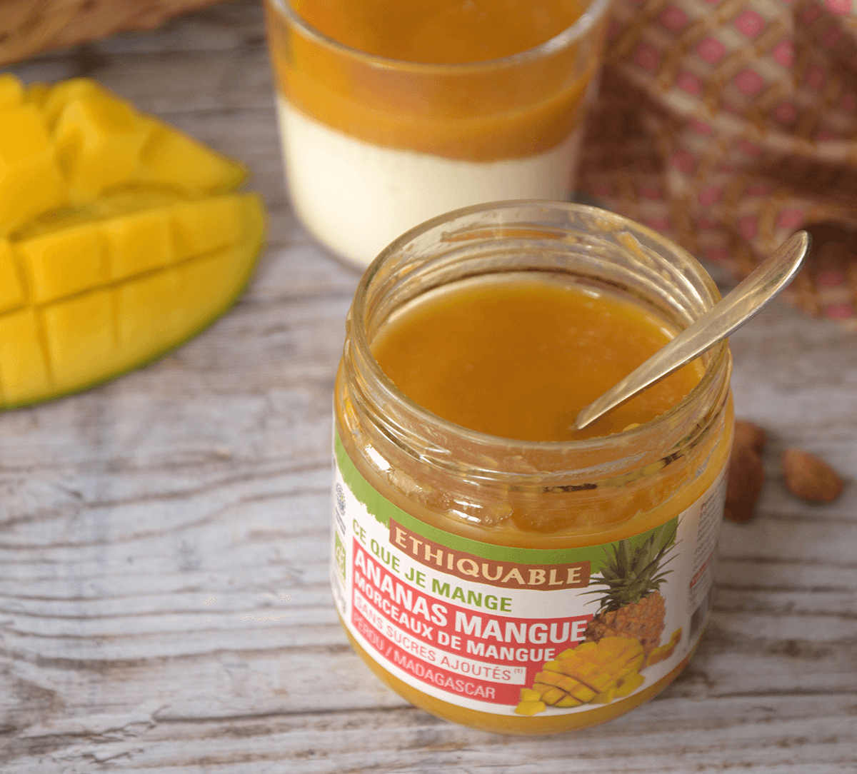 Pot de compote ananas et morceaux de mangue bio et équitable