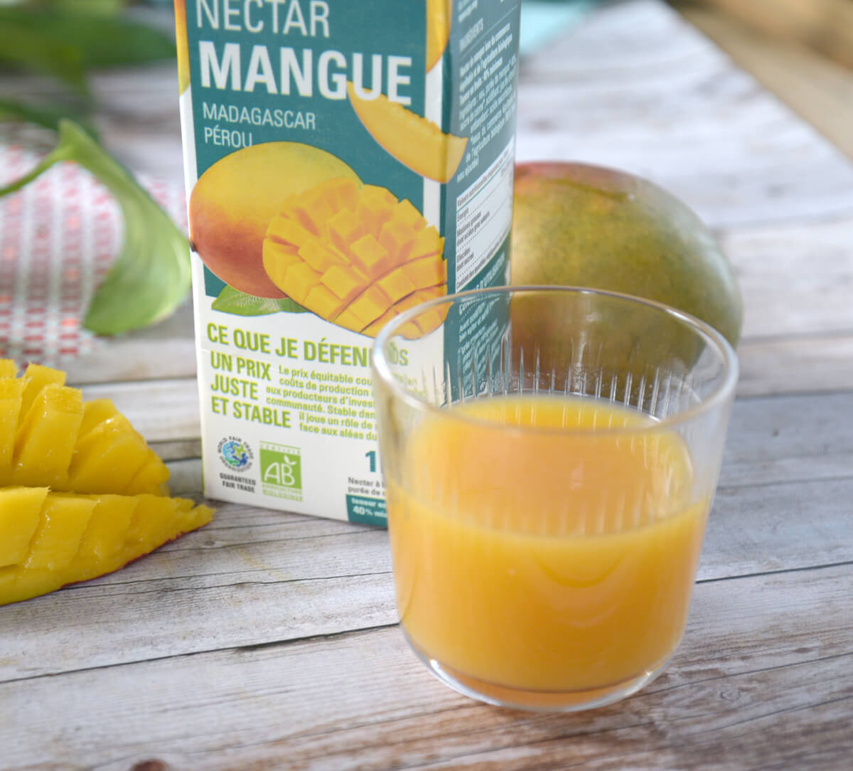 verre de nectar de mangue de Madagascar et du Pérou bio et issue du commerce équitable