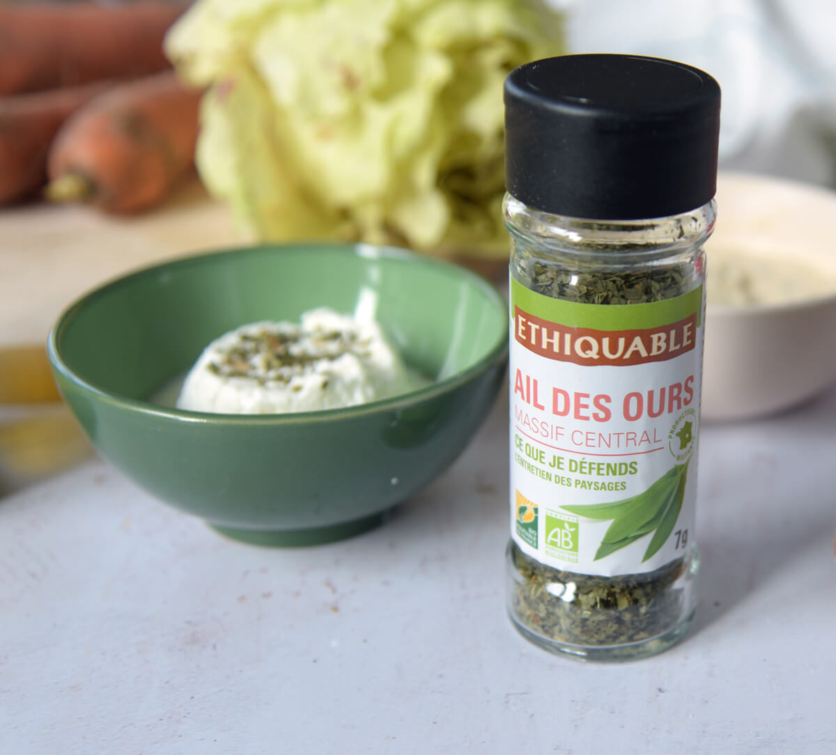 Flacon d'ail des ours bio et équitable d'Ardèche