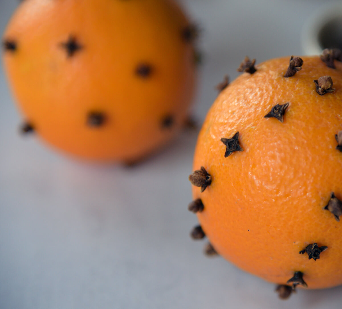 Orange avec clous de girofle bio et équitables