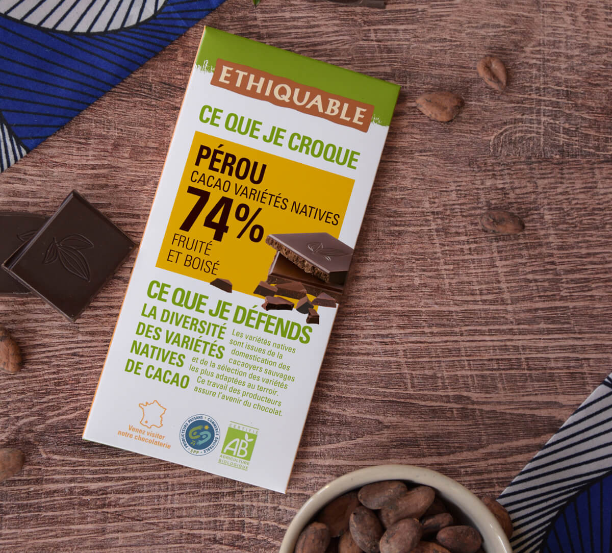 Tablette de chocolat noir 74% de cacao bio et équitable
