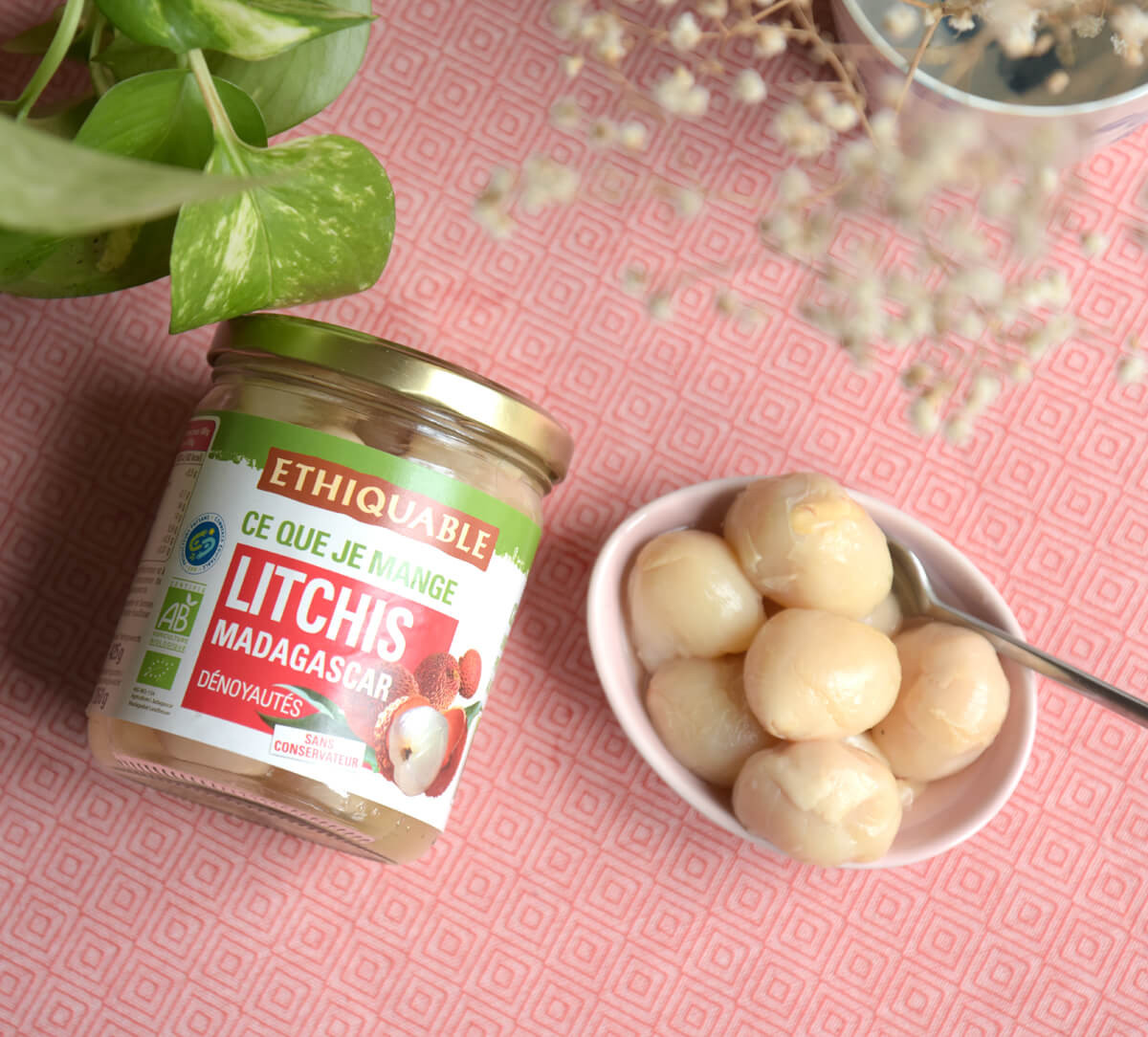 Bocal conserve en verre de litchis frais de Madagascar équitable et bio, au jus d'ananas frais
