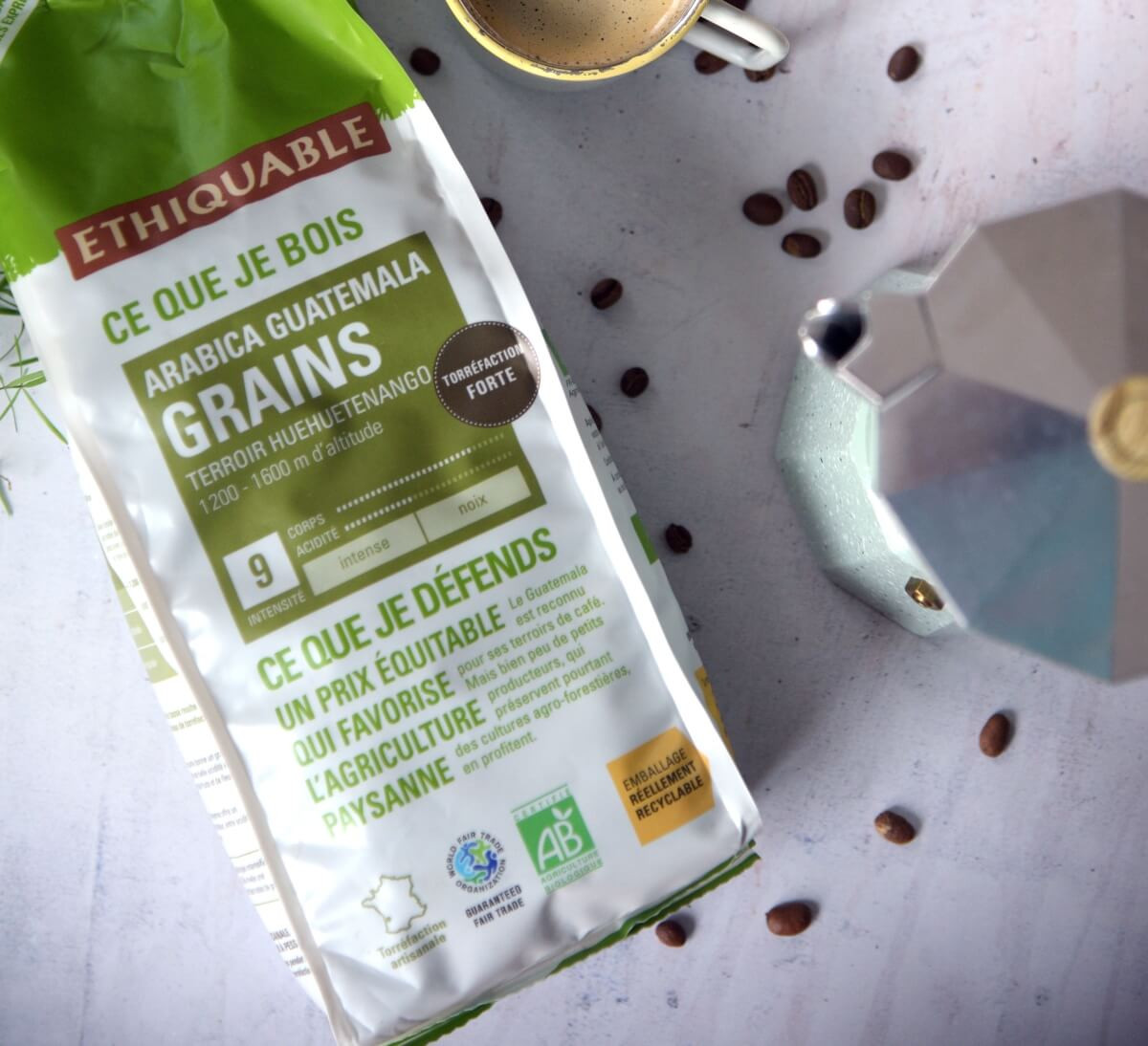 Paquet de café Ethiquable bio et équitable en grains, du Guatemala, en format 500 gr