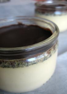 Petit pot de Crème à la Vanille & sa couche craquante de chocolat